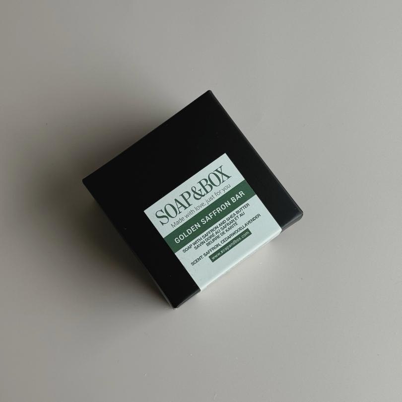 Savon Golden Saffron – barre artisanale dorée au beurre de karité et au safran, pour une peau lumineuse