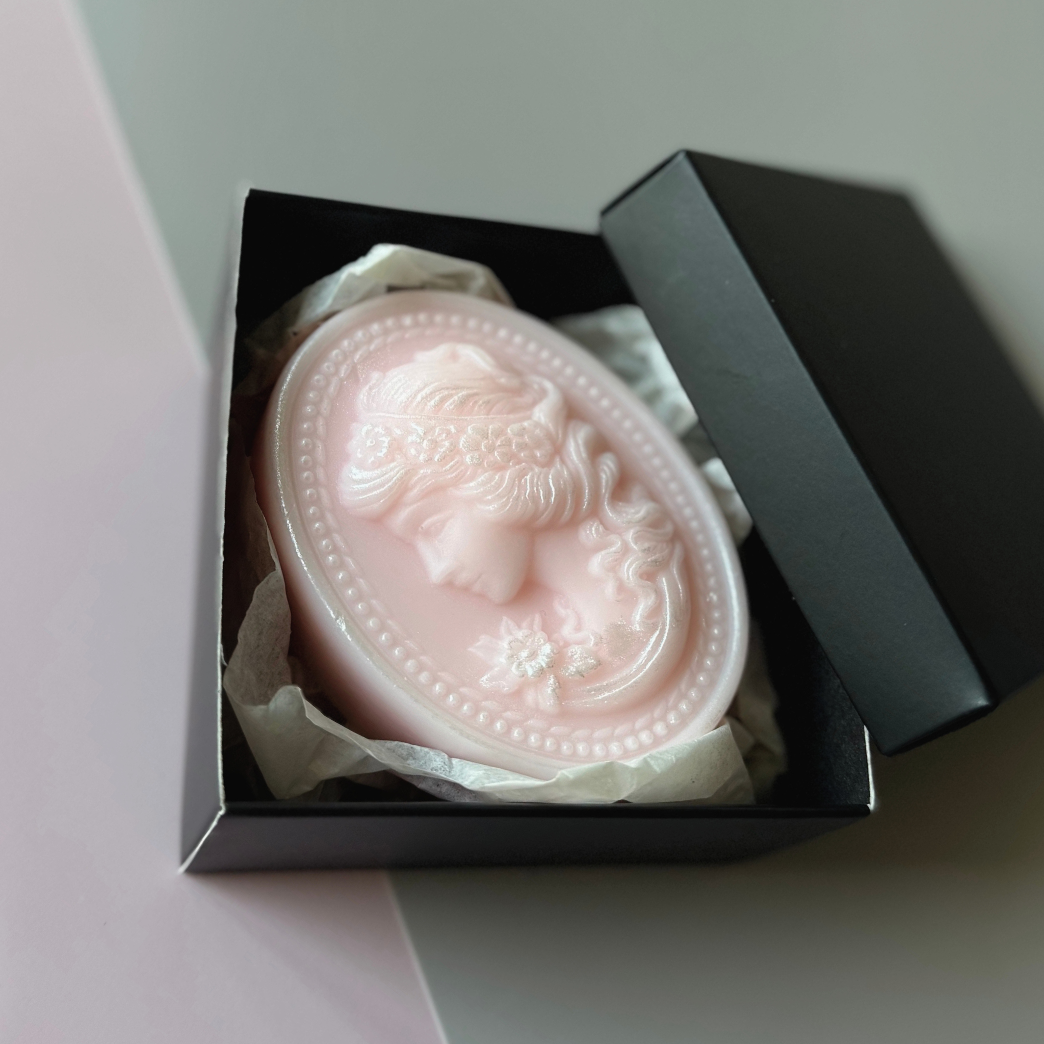 PINK CAMEO