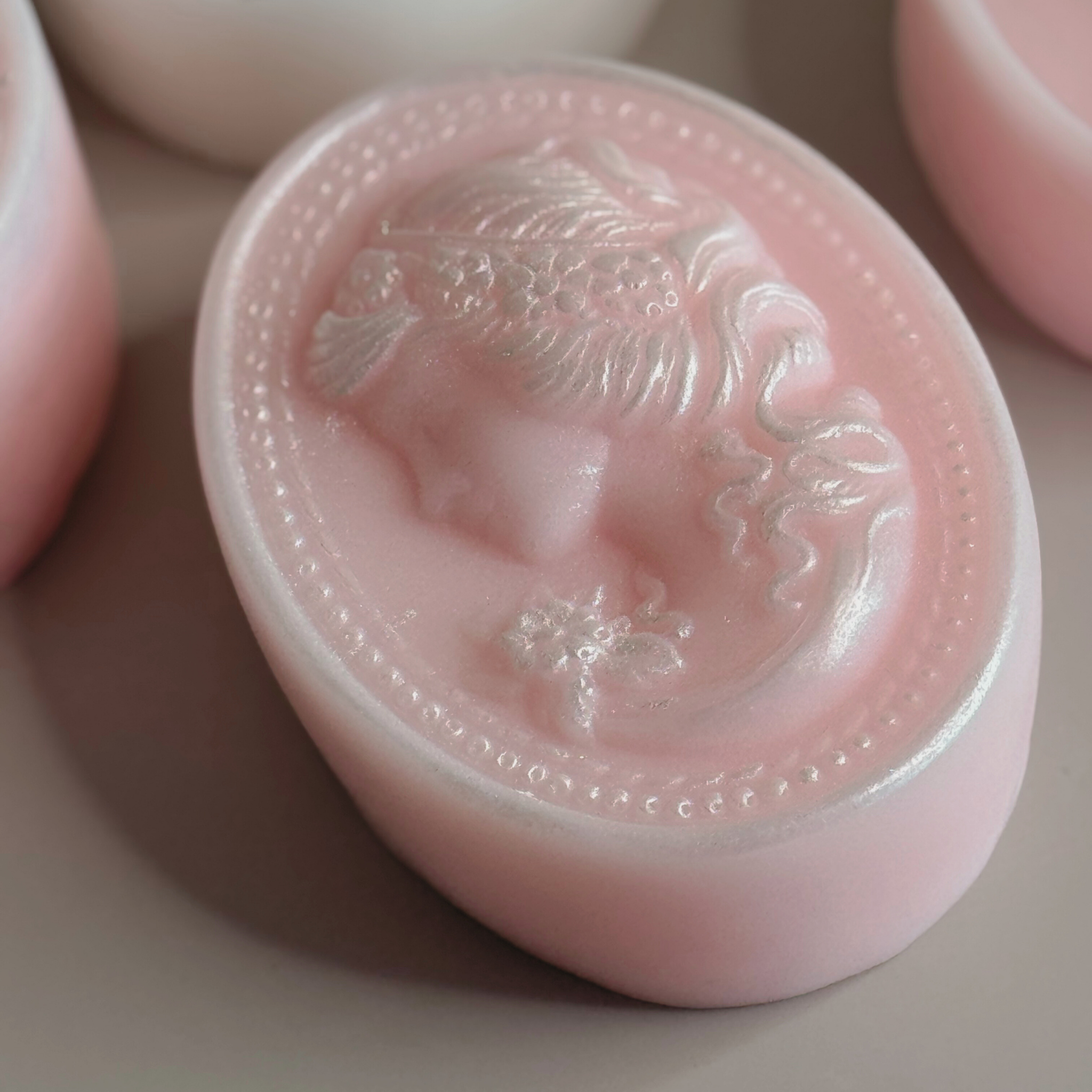 PINK CAMEO