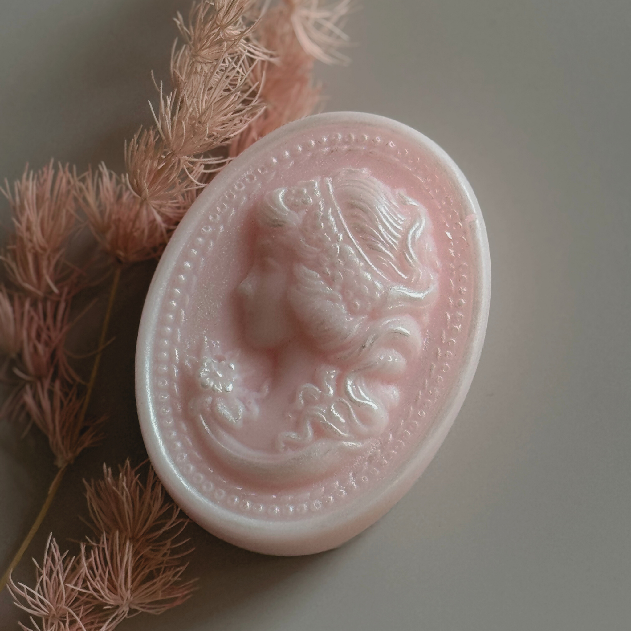 PINK CAMEO