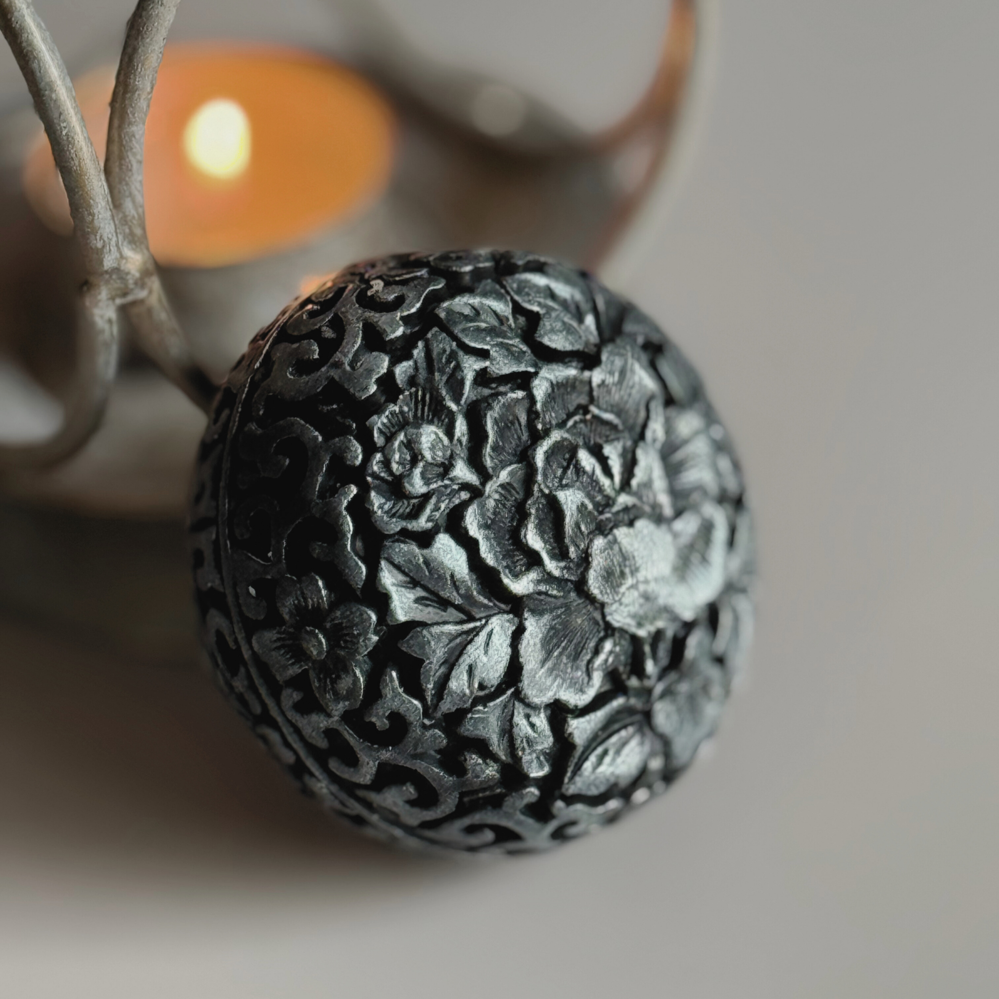 BLACK LOTUS