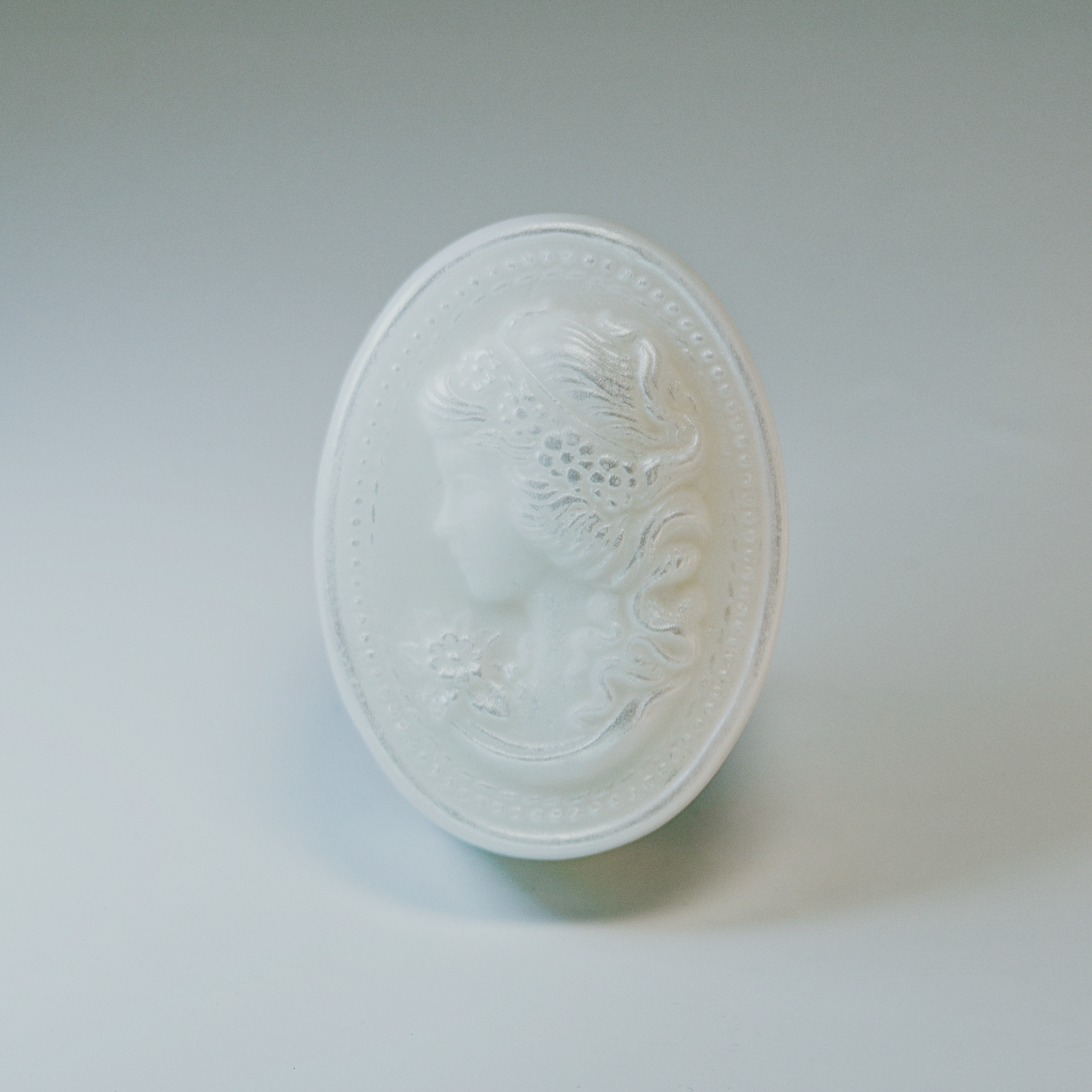 IVORY CAMEO