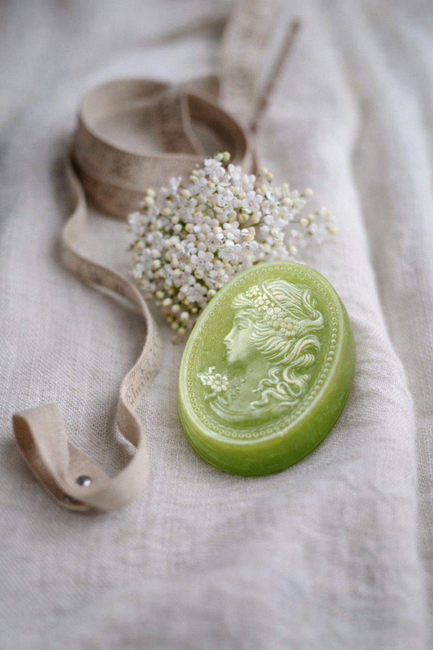GREEN CAMEO SOAP
