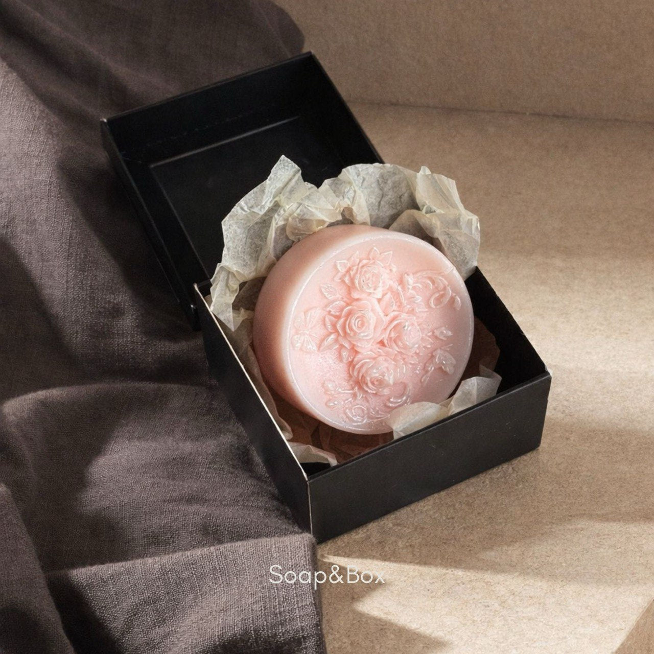 Romantic floral soap – gently cleanses and leaves skin soft and beautifully scented.